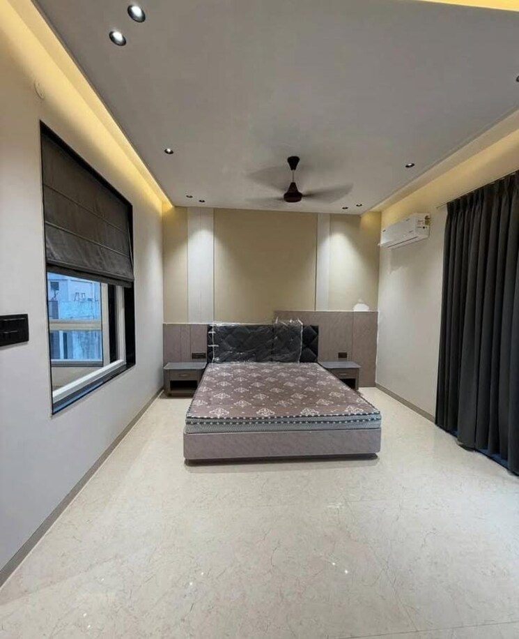 Bedroom, sector 31 2 Bedroom 1800 Sq.Ft. Builder Floor In Sector 31 Faridabad 8898700