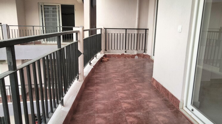 Balcony, pareena-the-elite-residences 3.5 Bedroom 2201 Sq.Ft. Apartment In Sector 99 Gurgaon 8898682