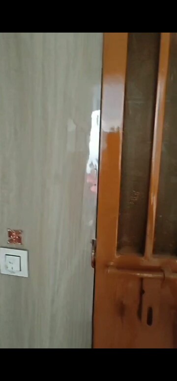 Furnished Amenities in 3.5 BHK Apartment at SRS Residency, Sector 88 – for Rent