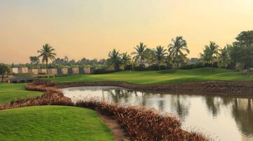 Swimming Pool in 4 BHK Villa at Prestige Golfshire, Nandi Hills – for Rent