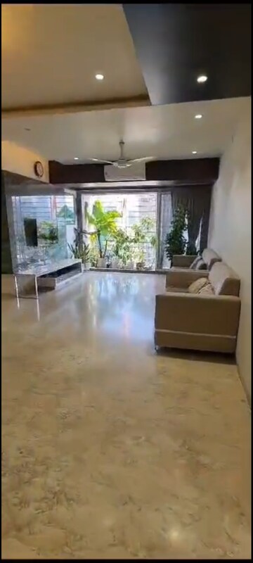 Room in 3 BHK Apartment at Satra Park, Borivali West – for Sale