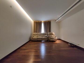 Room in 4 BHK Villa at Prestige Golfshire, Nandi Hills – for Rent