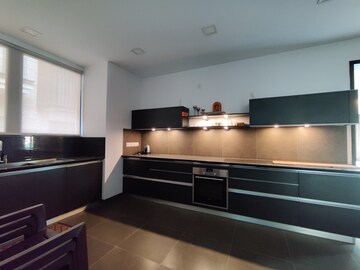 Kitchen in 4 BHK Villa at Prestige Golfshire, Nandi Hills – for Rent