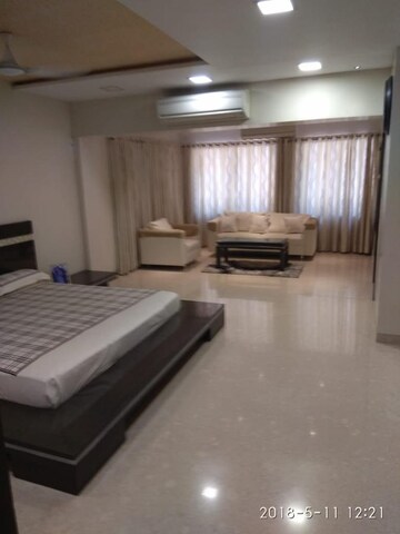 Living Room in 6 BHK Apartment at The Park Residency Andheri, Andheri West – for Rent