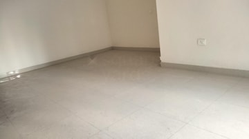 Room in 3.5 BHK Apartment at Pareena The Elite Residences, Sector 99 – for Rent