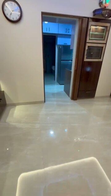 Room in 1 BHK Apartment at Chandiwala Pearl Heaven, Andheri East – for Rent