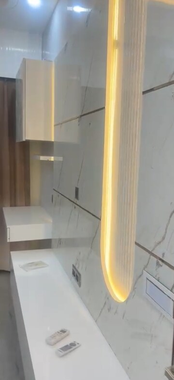 Bathroom in 4 BHK Apartment at Uchdpl Veridia Oakwood Enclave, Wave City – for Rent