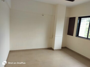 Room in 2 BHK Apartment at Mantri Lavendula, Chandani Chowk – for Rent