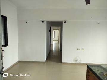 Room in 2 BHK Apartment at Mantri Lavendula, Chandani Chowk – for Rent