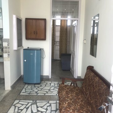 Living Room in 1 RK Builder Floor at Lajpat Nagar I – for Rent
