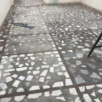 Terrace in 1 RK Builder Floor at Lajpat Nagar I – for Rent