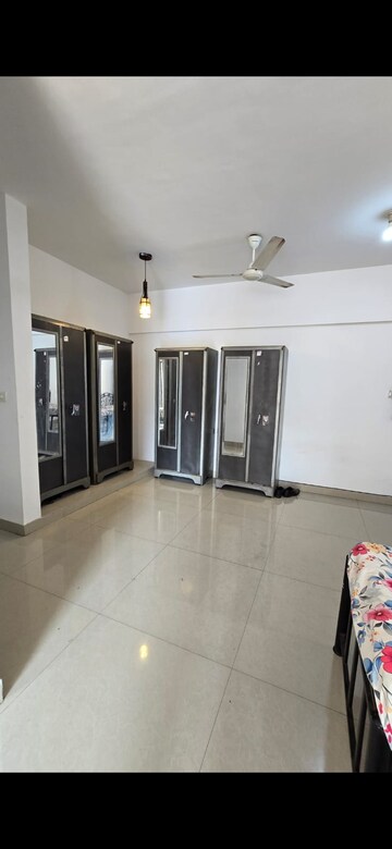 Room in 1 BHK Apartment at Hiranandani Garden Eden 2, Powai – for Rent