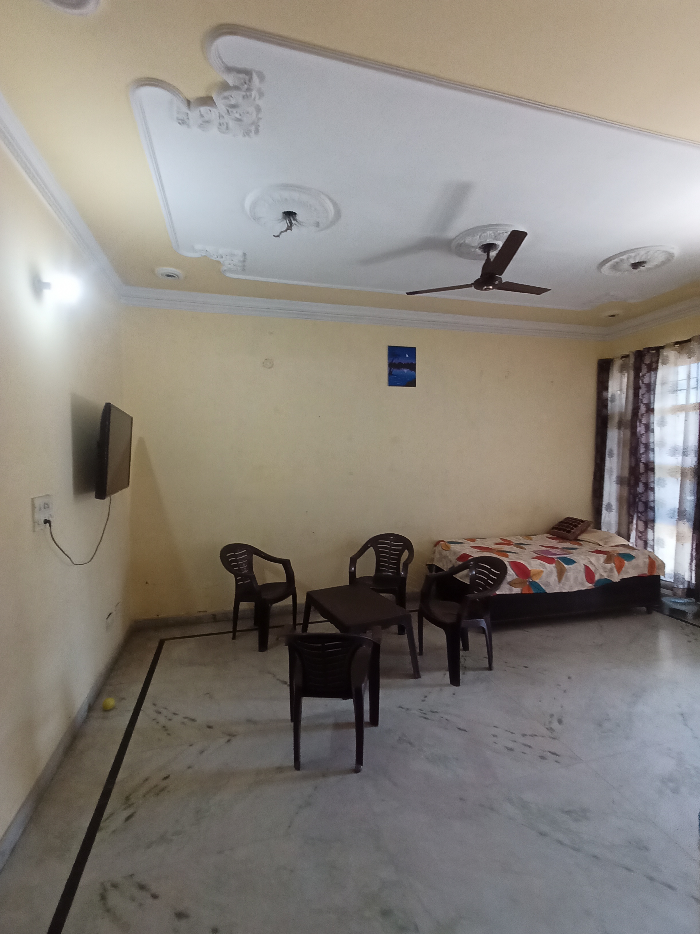 2 BHK + Study Room Independent House For Rent in Sector 21