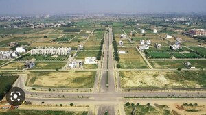  Plot For Sale in Wave City, Wave City