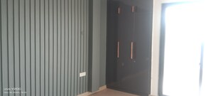 Building Lobby in 3 BHK Builder Floor at Ardee City, Sector 52 – for Sale