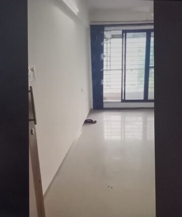 Living Room in 3 BHK Apartment at Sector 8 Kharghar – for Rent