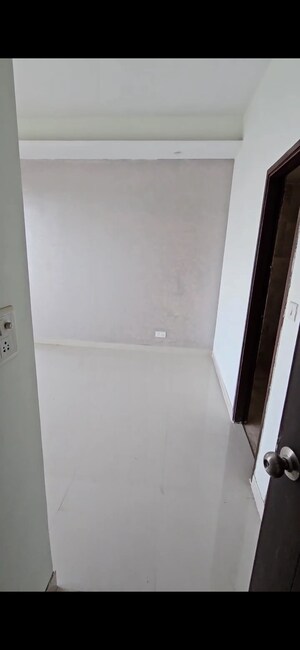 Furnished Amenities in 3 BHK Apartment at Mahagun Mirabella, Sector 79 – for Sale