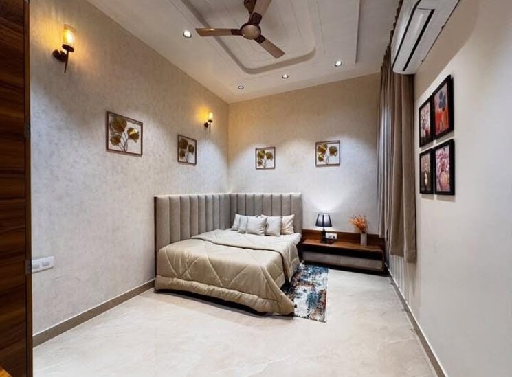 Living Room, sector 32 4 Bedroom 3600 Sq.Ft. Builder Floor In Sector 32 Faridabad 8899034