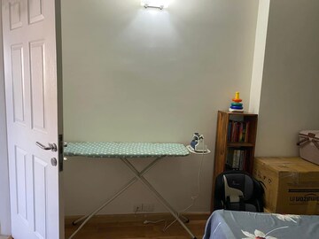 Furnished Amenities in 3 BHK Apartment at Indiabulls Centrum Park, Sector 103 – for Rent
