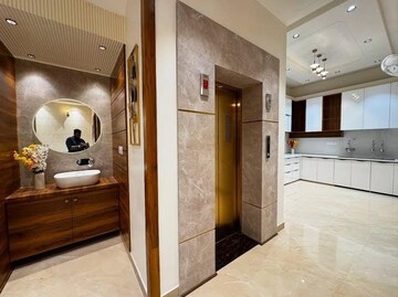 Bathroom in 3 BHK Builder Floor at Sector 28 – for Rent