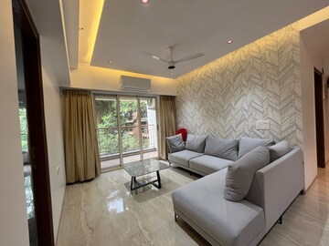 Bedroom in 3 BHK Apartment at Acropolis CHS, Vile Parle West – for Rent