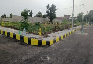 Plot Area in  Plot at Singapur – for Sale
