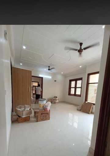 3 BHK Apartment For Rent in Shree Vardhman Victoria, Sector 70