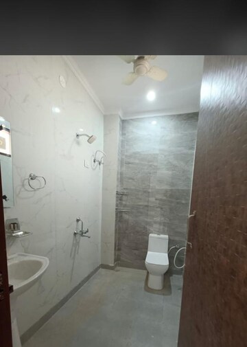 Bathroom in 3 BHK Apartment at Shree Vardhman Victoria, Sector 70 – for Rent