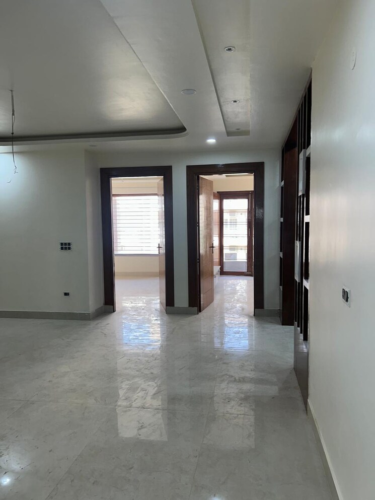 Room, puri-aman-vilas 4 Bedroom 3150 Sq.Ft. Independent House In Sector 89 Faridabad 8899214