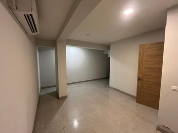 Room in 2 BHK Apartment at Signature Global City 92, Sector 92 – for Sale
