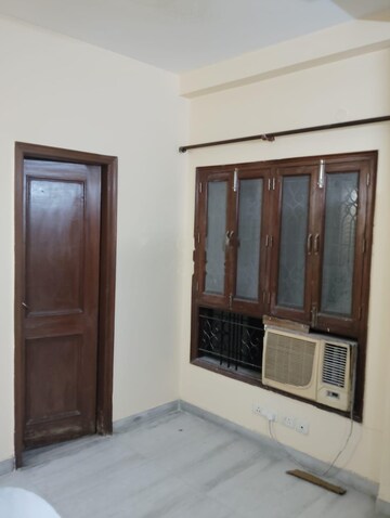 Bedroom in 3 BHK Apartment at Sector 41 – for Rent