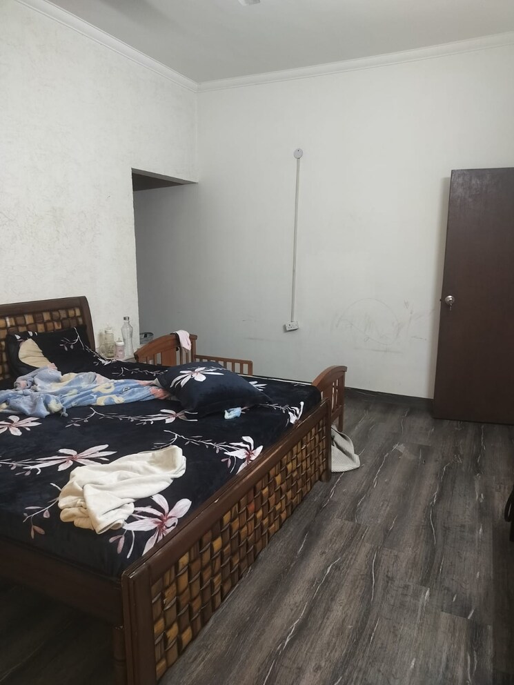 Bedroom, sector 77 3.5 Bedroom 1870 Sq.Ft. Apartment In Sector 77 Noida 8899273