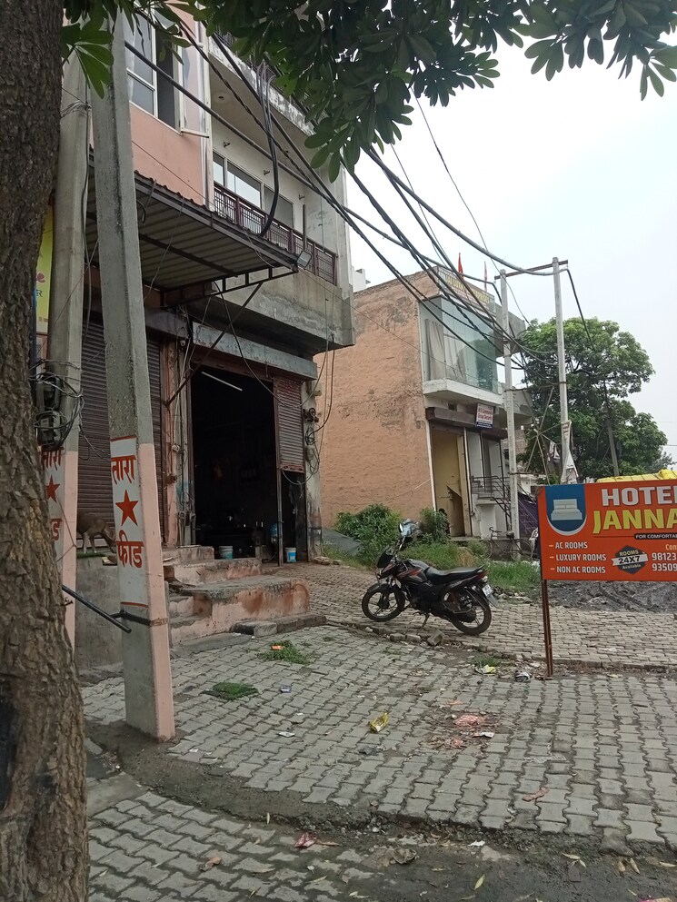 Exterior View, gohana road Commercial Showroom 105 Sq.Yd. In Gohana Road Panipat 8899293