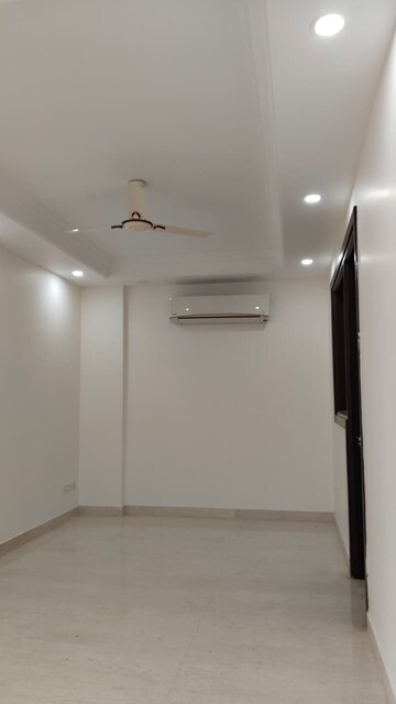 3 BHK Builder Floor For Rent in Sector 23a Yamuna Expressway