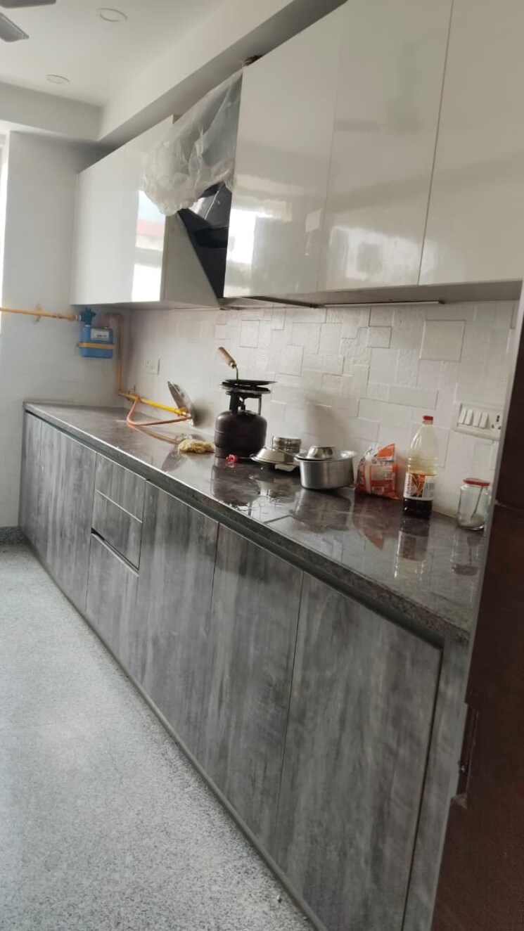 Kitchen, sector 23a yamuna expressway 3 Bedroom 1200 Sq.Ft. Builder Floor In Sector 23a Yamuna Expressway Greater Noida 8899290