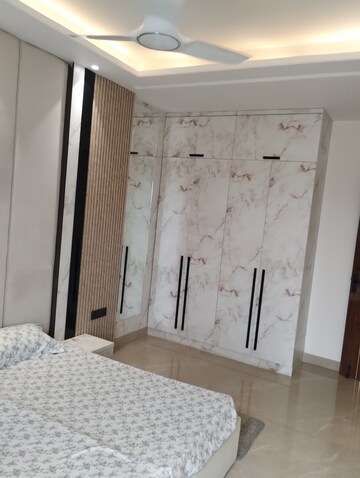 Furnished Amenities in 3 BHK Builder Floor at Amolik Aster Woods, Sector 98 – for Sale
