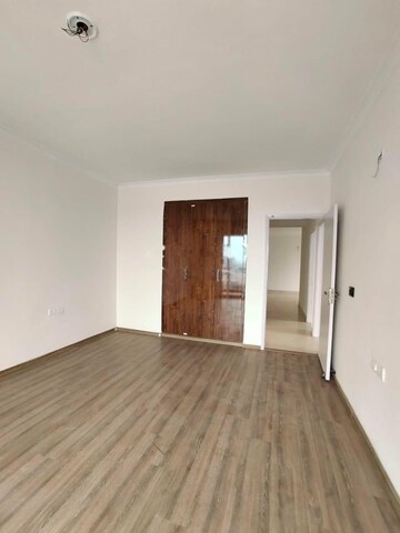 Room in 2 BHK Apartment at Godrej 101, Sector 79 – for Rent