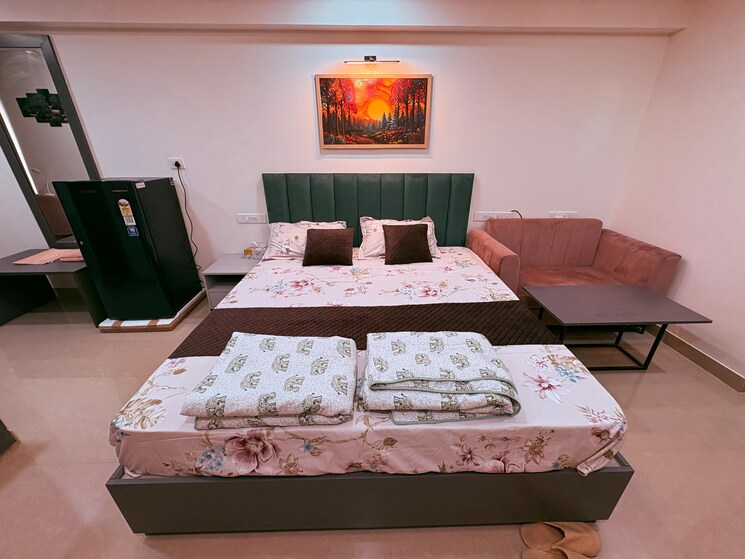 Bedroom, okay-plus-solitaire-suites Studio 403 Sq.Ft. Apartment In Ramnagariya Jaipur 8899344