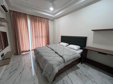 Bedroom in 1.5 BHK Builder Floor at Experion One 42, Sector 42 – for Rent