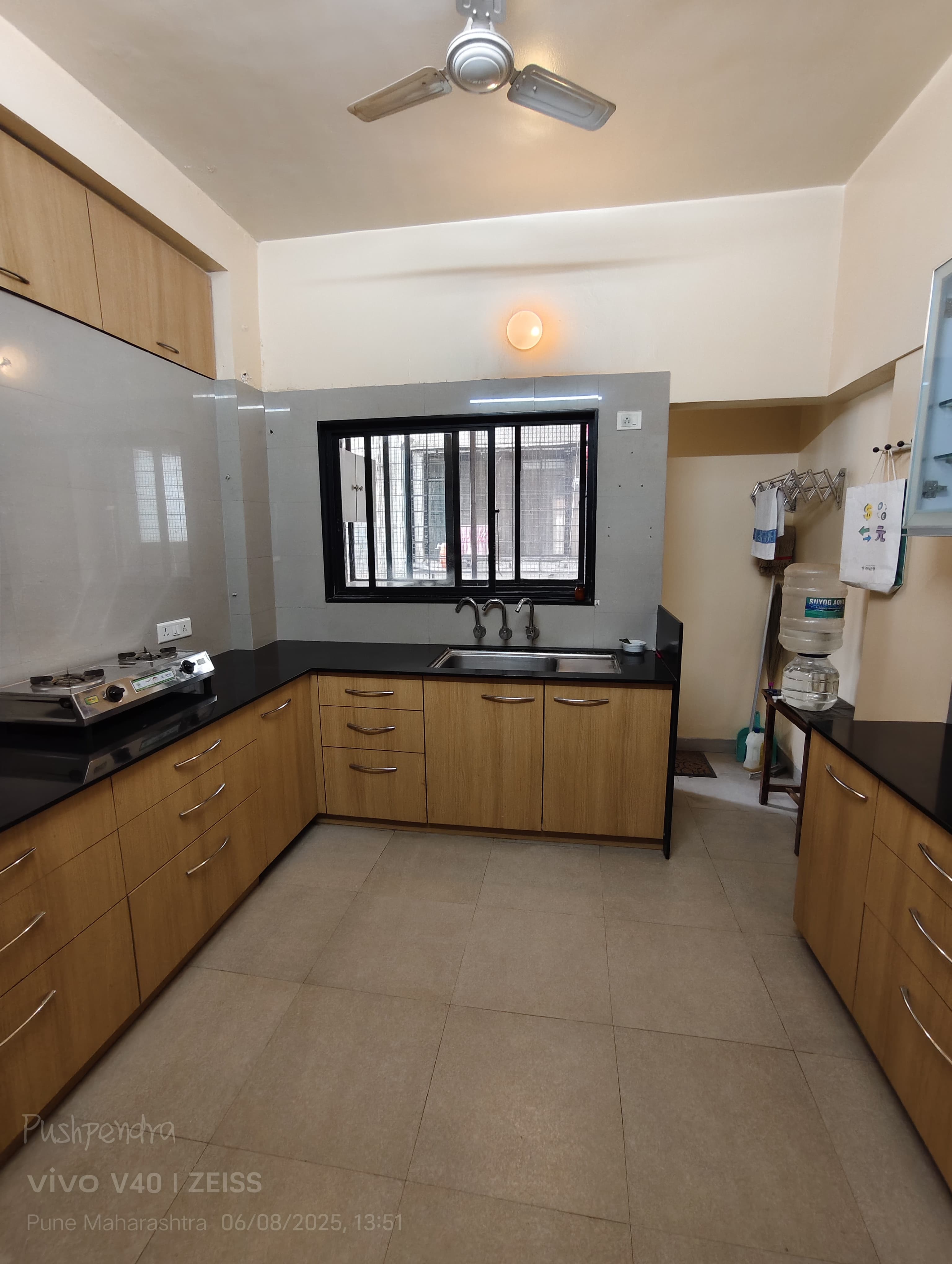 3 BHK 1600 Sq.Ft. Apartment in Shirine Garden Co Operative Housing Society Ltd