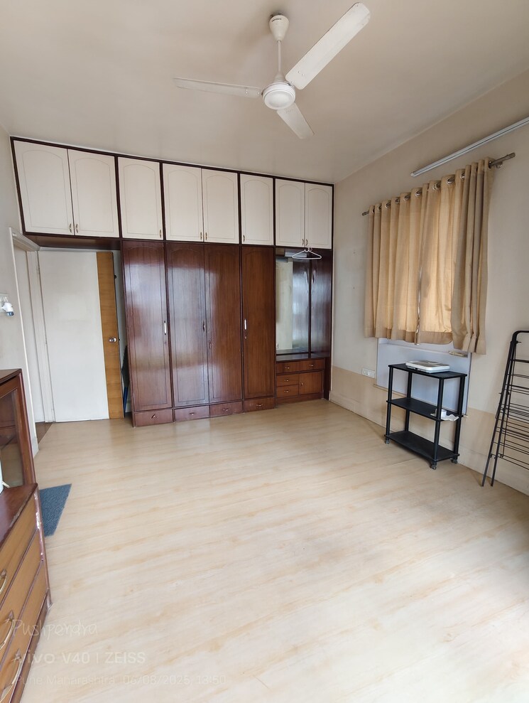 Room, shirine-garden-co-operative-housing-society-ltd 3 Bedroom 1600 Sq.Ft. Apartment In Aundh Pune 8899397