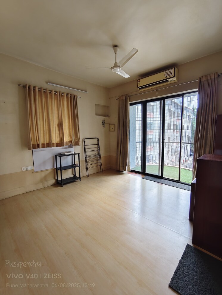 Room, shirine-garden-co-operative-housing-society-ltd 3 Bedroom 1600 Sq.Ft. Apartment In Aundh Pune 8899397