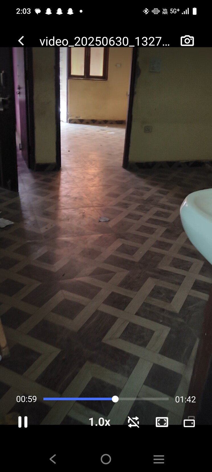 Bathroom, laxmi nagar 3.5 Bedroom 85 Sq.Yd. Builder Floor In Laxmi Nagar Delhi 8899422