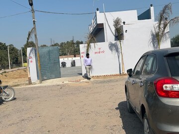  Plot – Exterior View View at Sector 17b Yamuna Expressway - for Sale