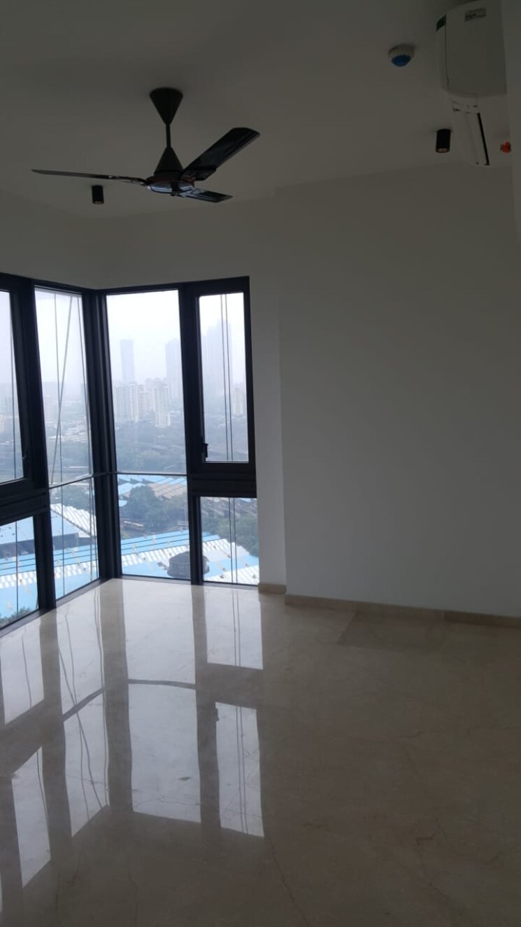 Team Area, lodha-kiara 3 Bedroom 1316 Sq.Ft. Apartment In Worli Mumbai 8899409