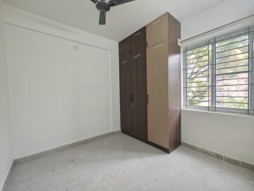 Room in 1 BHK Builder Floor at SJR Redwoods, Sarjapur Road – for Rent