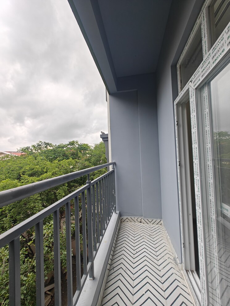 Balcony, sjr-redwoods 1 Bedroom 650 Sq.Ft. Builder Floor In Sarjapur Road Bangalore 8899450