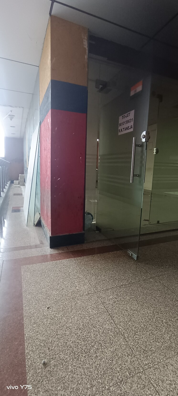 undefined, vardhman-star-shop-mall Commercial Office Space 800 Sq.Ft. In Sector 19 Faridabad 8899560