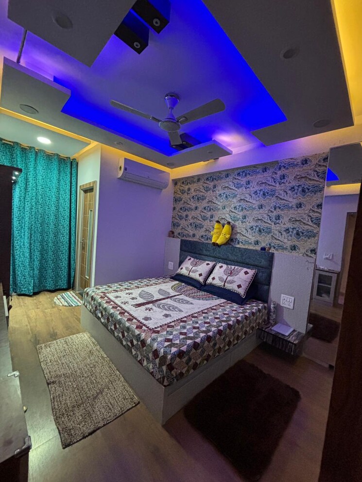 Bedroom, wave-executive-floors 2 Bedroom 900 Sq.Ft. Apartment In Wave City Ghaziabad 8899557