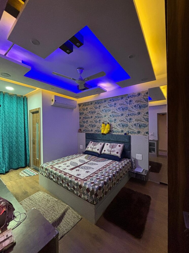Bedroom, wave-executive-floors 2 Bedroom 900 Sq.Ft. Apartment In Wave City Ghaziabad 8899557